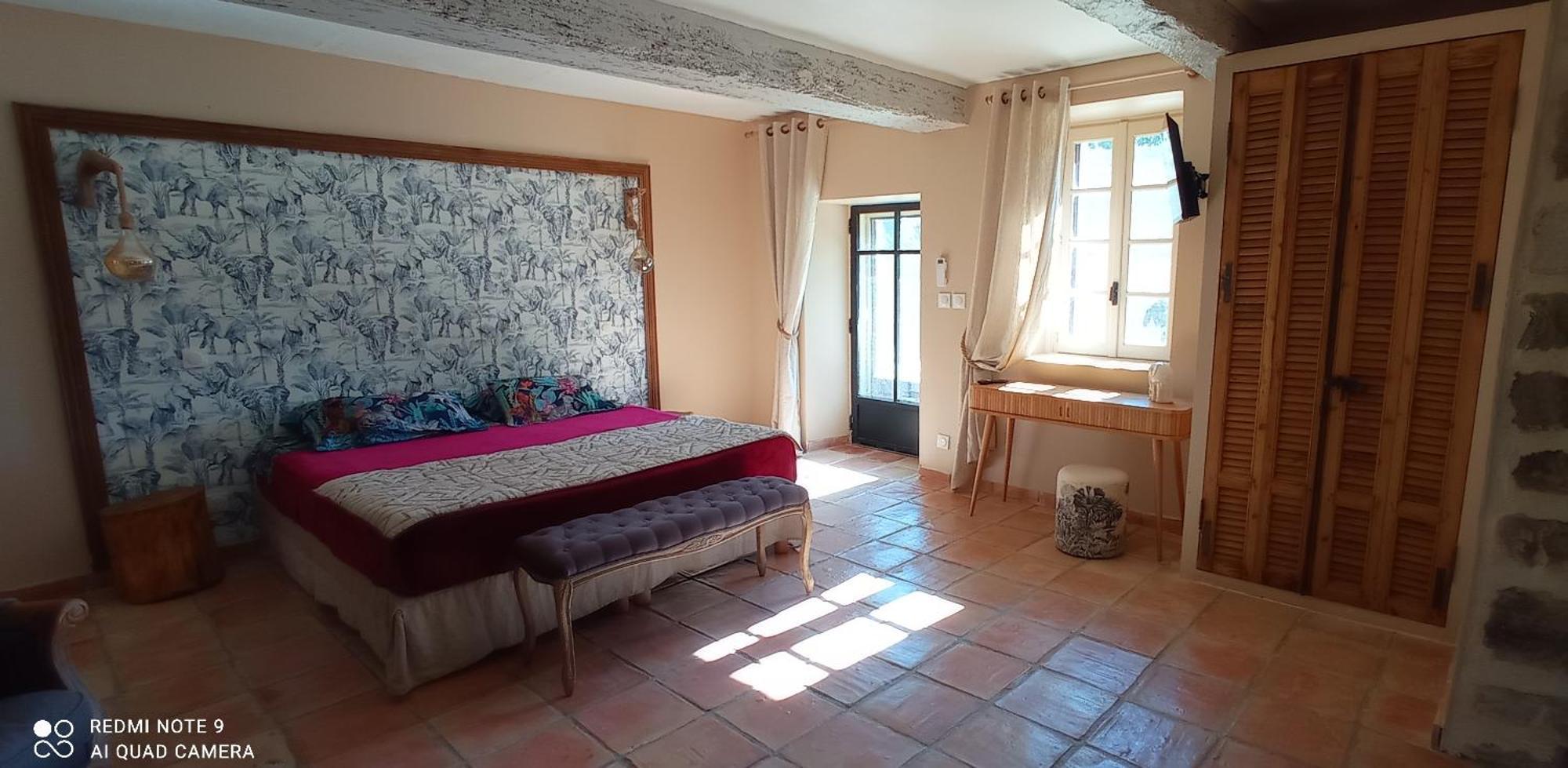 Le Mas Neuf 1752 Арль Номер фото